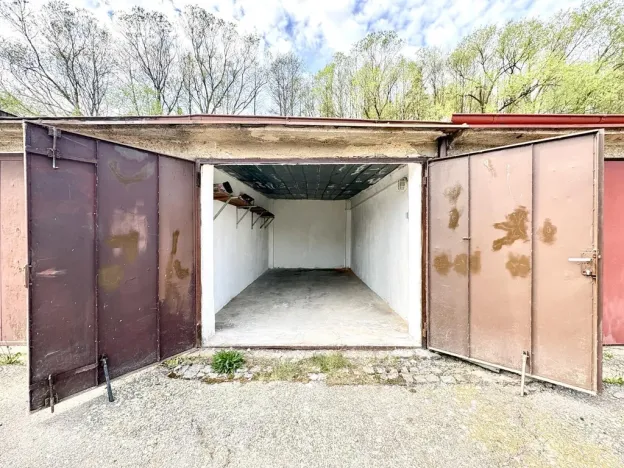Prodej garáže, Náchod, U Cihelny, 17 m2