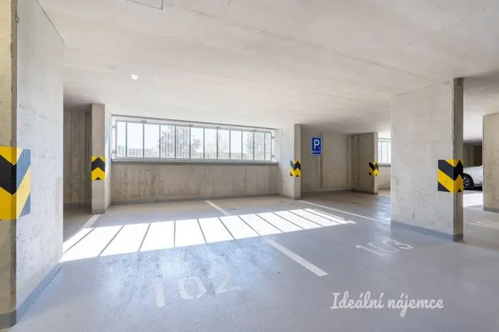 Pronájem bytu 3+kk, Praha - Dolní Měcholupy, Honzíkova, 67 m2
