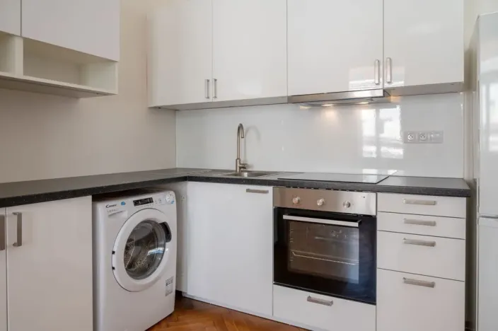 Pronájem bytu 2+kk, Praha - Smíchov, V lesíčku, 45 m2