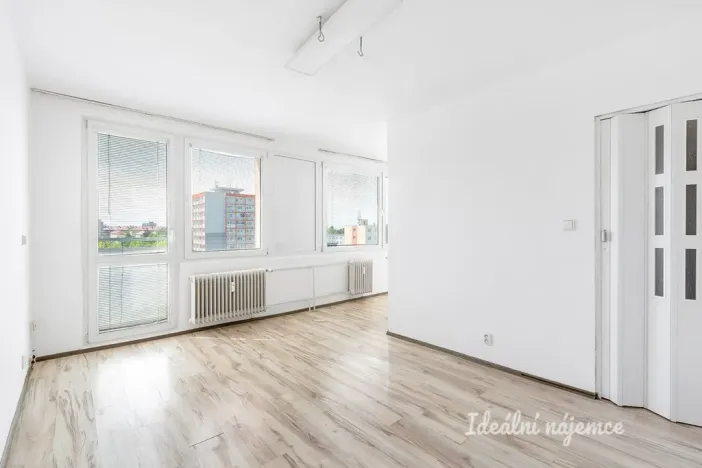 Pronájem bytu 1+kk, Kladno - Kročehlavy, Vitry, 25 m2