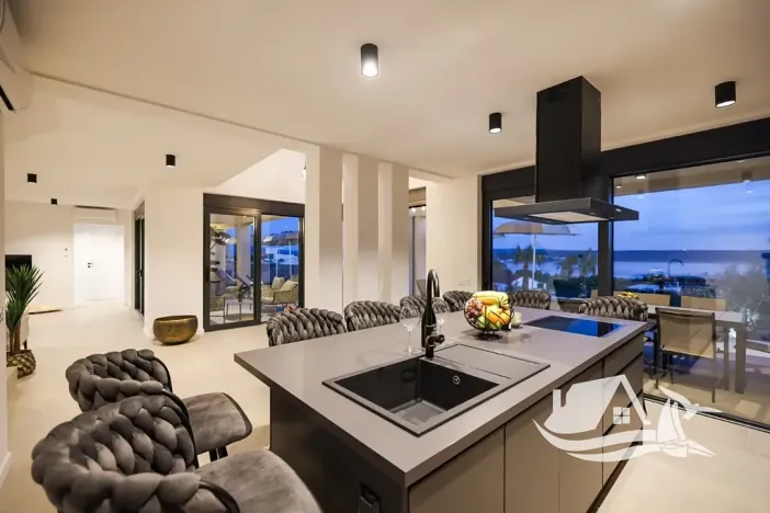 Prodej vily, Jasenice, Chorvatsko, 250 m2