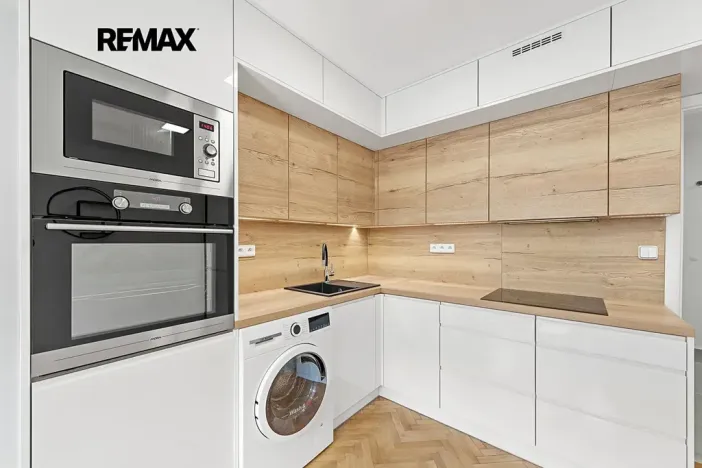 Prodej bytu 3+kk, Praha - Vršovice, Karpatská, 60 m2