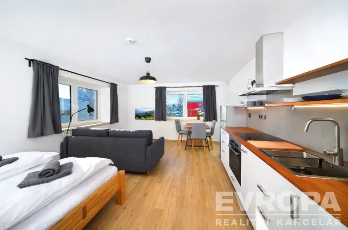 Pronájem bytu 1+kk, Vrchlabí, Valteřická, 30 m2
