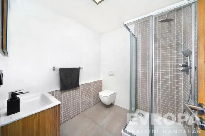 Pronájem bytu 1+kk, Vrchlabí, Valteřická, 30 m2