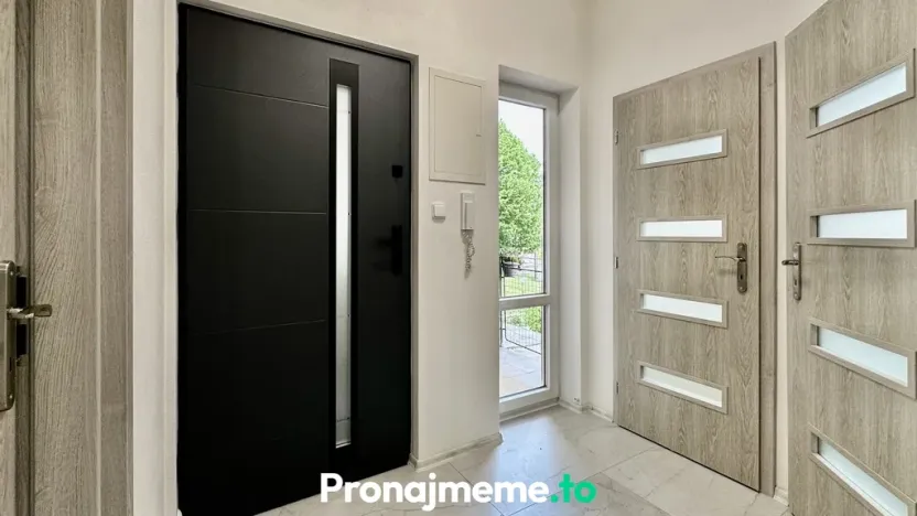 Pronájem bytu 2+kk, Znojmo, Palliardiho, 42 m2