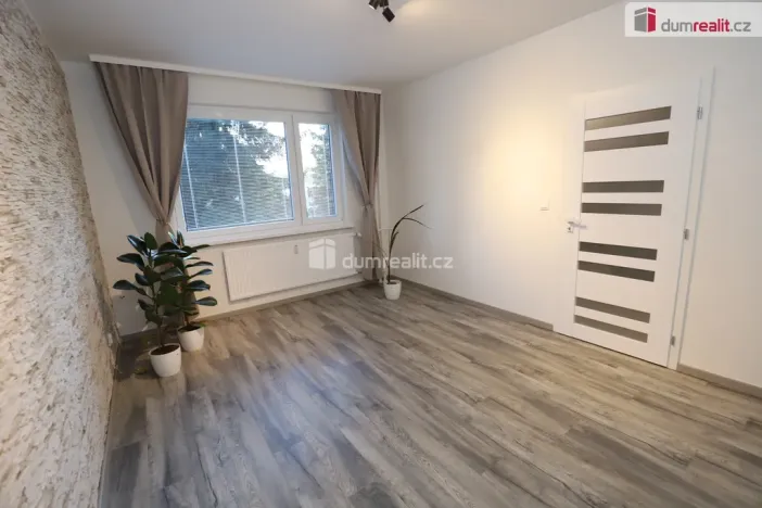 Prodej bytu 1+1, Chodov, Luční, 36 m2