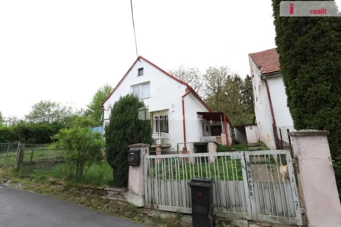 Prodej rodinného domu, Chlum Svaté Maří, Zahradní, 160 m2