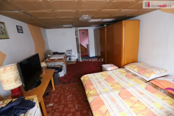 Prodej rodinného domu, Chlum Svaté Maří, Zahradní, 160 m2