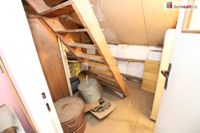 Prodej rodinného domu, Chlum Svaté Maří, Zahradní, 160 m2
