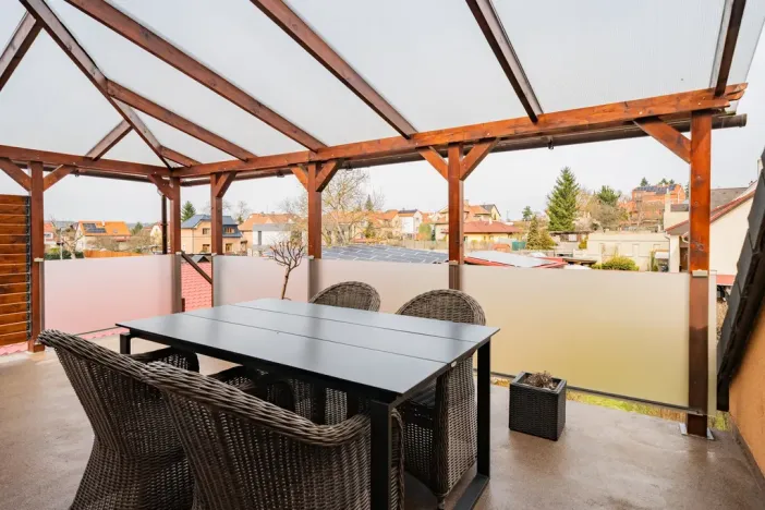 Prodej bytu 4+1, Unhošť, Křivoklátská, 146 m2