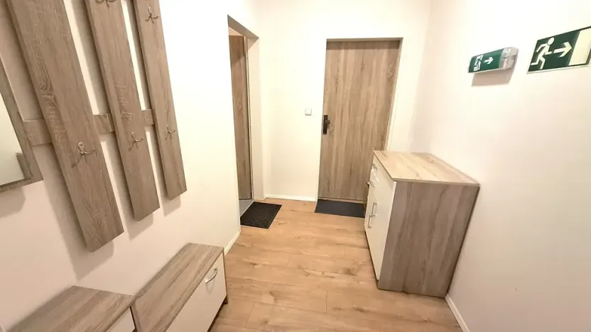 Pronájem bytu 1+kk, Praha - Vysočany, Vysočanské náměstí, 35 m2