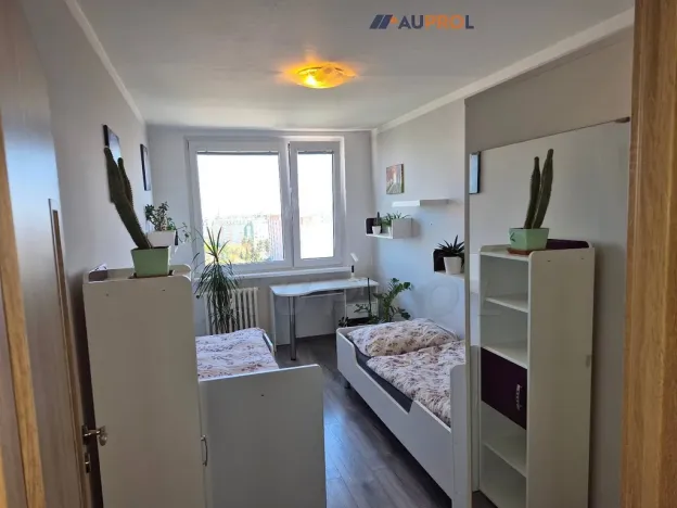 Prodej bytu 3+1, Praha - Horní Měcholupy, Milánská, 89 m2