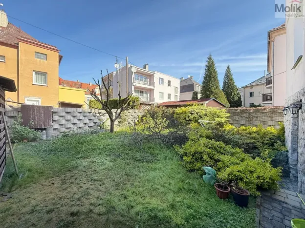 Pronájem atypického bytu, Chomutov, Zborovská, 256 m2
