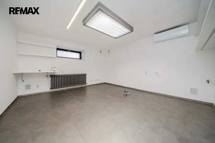 Pronájem ordinace, Ostrava - Mariánské Hory, Tvorkovských, 118 m2