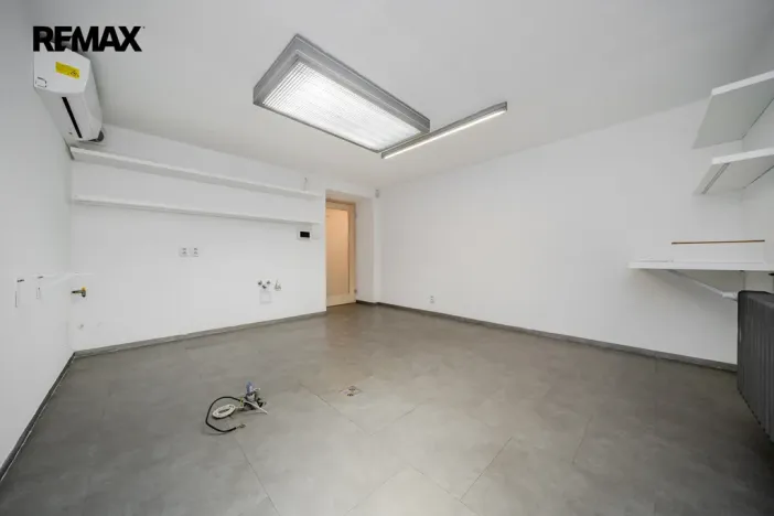 Pronájem ordinace, Ostrava - Mariánské Hory, Tvorkovských, 118 m2