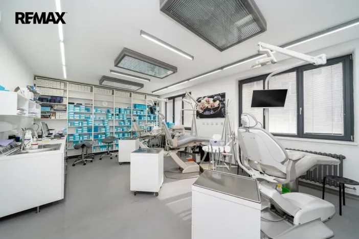 Pronájem ordinace, Ostrava - Mariánské Hory, Tvorkovských, 118 m2