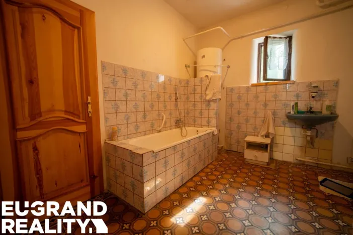 Prodej rodinného domu, Nový Bor - Janov, 350 m2
