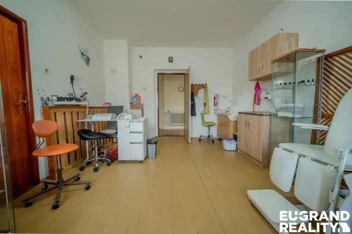 Prodej rodinného domu, Nový Bor - Janov, 350 m2