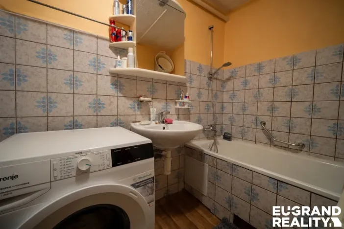 Prodej rodinného domu, Nový Bor - Janov, 350 m2