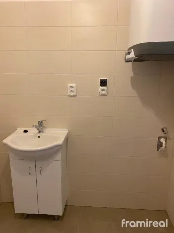 Pronájem bytu 1+kk, Brno - Řečkovice, Banskobystrická, 23 m2