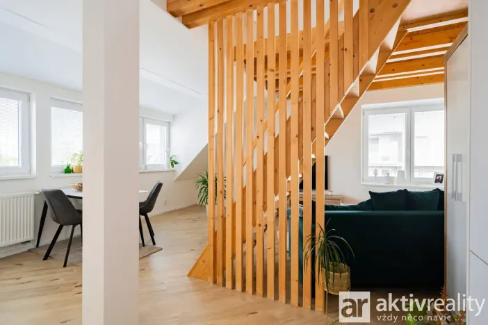 Pronájem bytu 1+kk, Praha - Dolní Chabry, Libědická, 64 m2