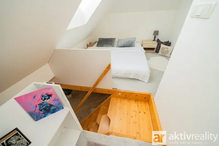 Pronájem bytu 1+kk, Praha - Dolní Chabry, Libědická, 64 m2