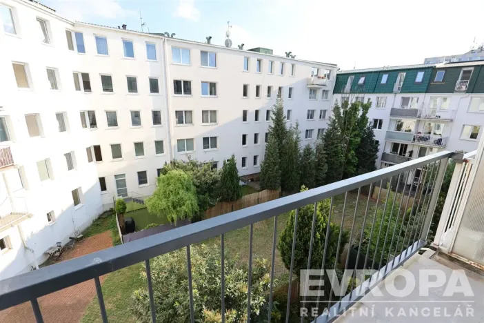 Pronájem bytu 2+kk, Praha - Kyje, Lásenická, 52 m2