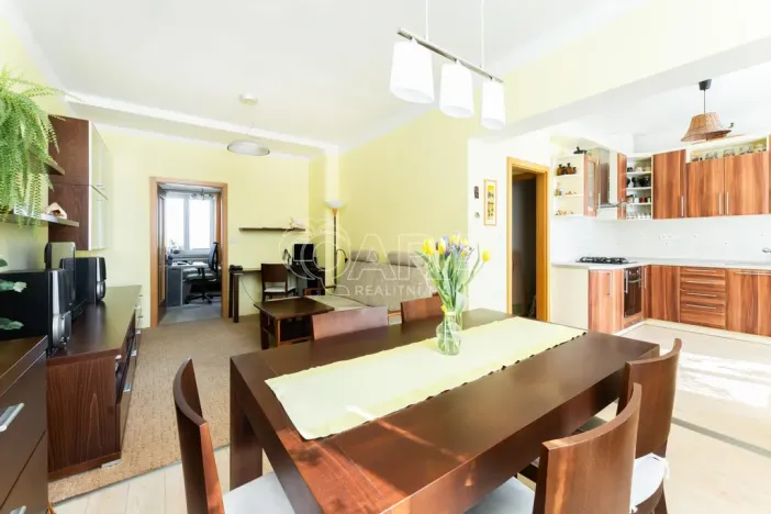 Prodej bytu 3+1, Praha - Nusle, Družstevní ochoz, 74 m2
