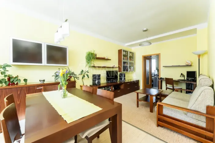 Prodej bytu 3+1, Praha - Nusle, Družstevní ochoz, 74 m2