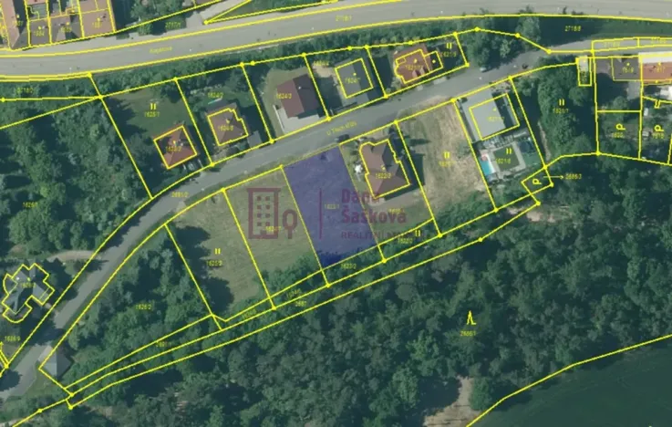 Prodej pozemku pro bydlení, Dačice - Dačice III, U Třech křížů, 713 m2