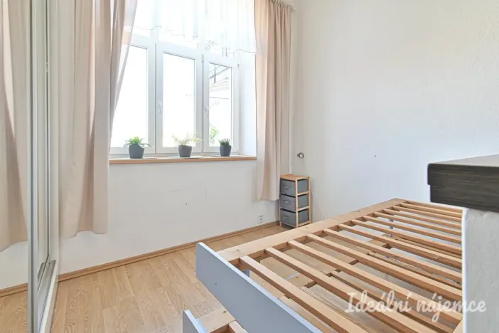 Pronájem bytu 2+1, Brno, Čápkova, 67 m2