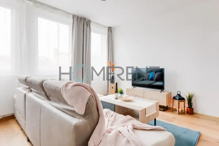 Pronájem bytu 1+kk, Praha - Vinohrady, Perucká, 26 m2