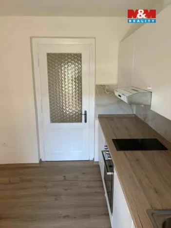 Pronájem bytu 1+1, Benešov nad Ploučnicí, Děčínská, 51 m2
