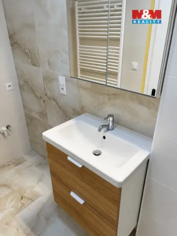 Pronájem bytu 1+1, Benešov nad Ploučnicí, Děčínská, 51 m2