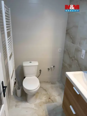 Pronájem bytu 1+1, Benešov nad Ploučnicí, Děčínská, 51 m2