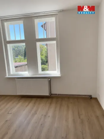 Pronájem bytu 1+1, Benešov nad Ploučnicí, Děčínská, 51 m2