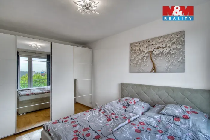 Prodej bytu 2+kk, Praha, Sazovická, 52 m2