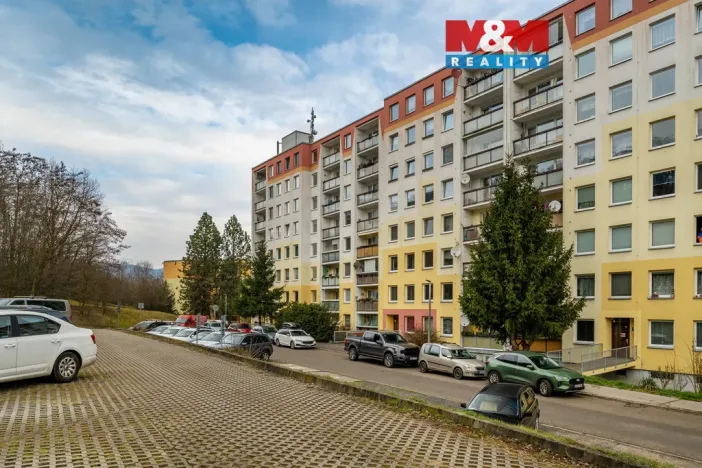 Prodej bytu 1+kk, Ústí nad Labem - Všebořice, Spartakiádní, 31 m2