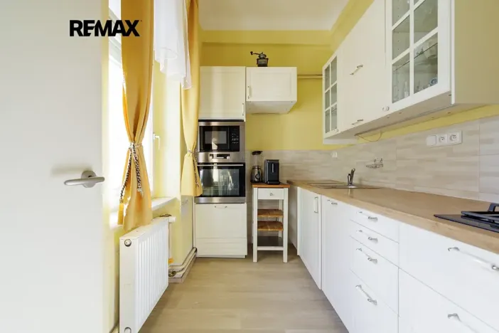 Prodej bytu 3+1, Praha - Bubeneč, Terronská, 91 m2