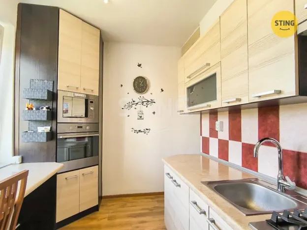 Prodej bytu 2+1, Karviná, tř. Těreškovové, 56 m2