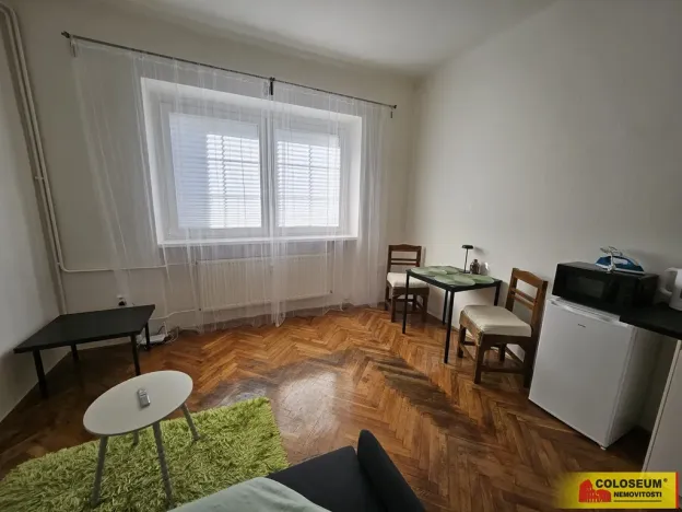 Pronájem atypického bytu, Brno - Židenice, 52 m2