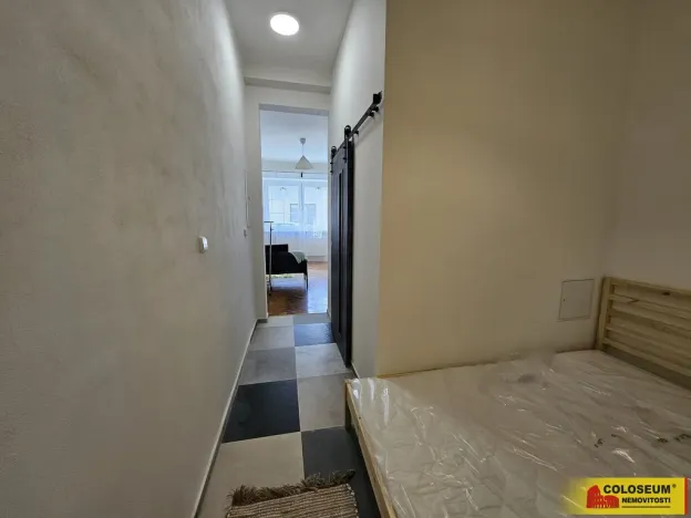 Pronájem atypického bytu, Brno - Židenice, 52 m2
