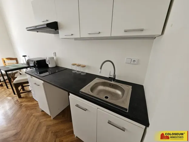 Pronájem atypického bytu, Brno - Židenice, 52 m2