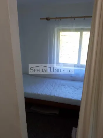 Prodej chaty, Jesenice, U Velkého rybníka, 47 m2