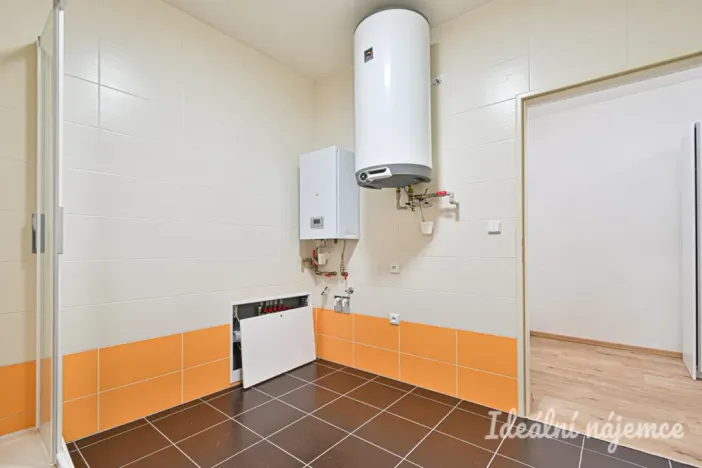 Pronájem bytu 2+kk, Brno - Královo Pole, Poděbradova, 45 m2