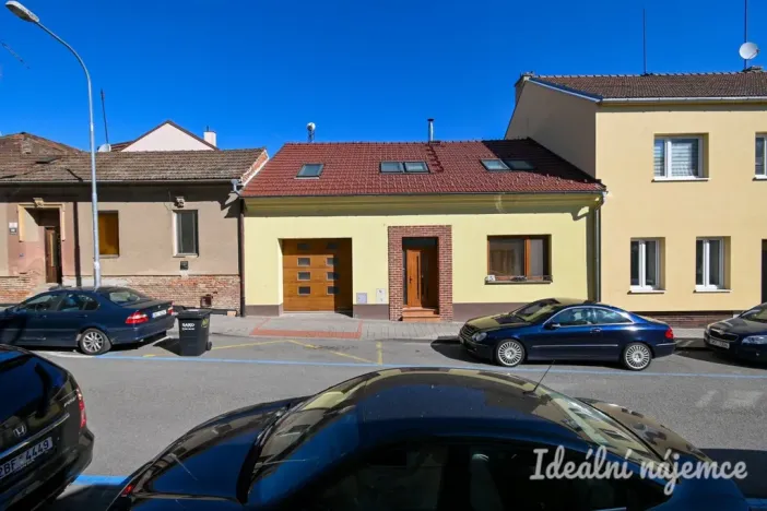 Pronájem bytu 2+kk, Brno - Královo Pole, Poděbradova, 45 m2
