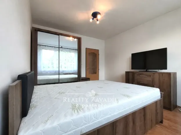 Pronájem bytu 3+1, Praha - Horní Měcholupy, Livornská, 73 m2