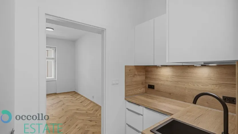Pronájem bytu 1+kk, Praha, Seifertova, 30 m2