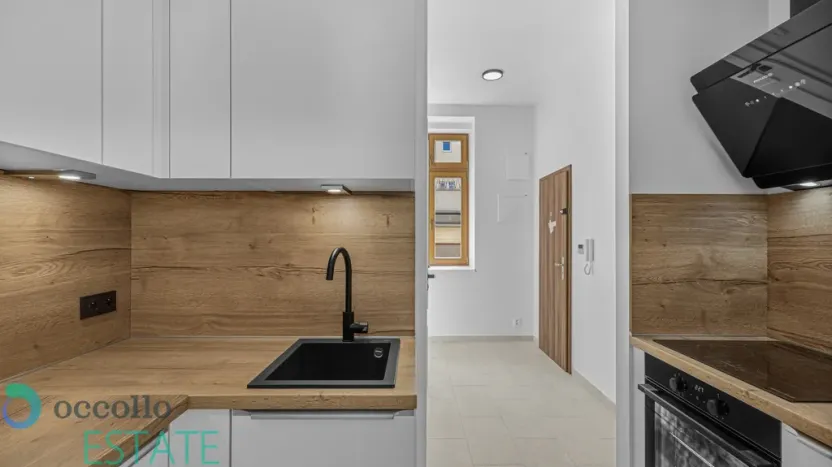 Pronájem bytu 1+kk, Praha, Seifertova, 30 m2
