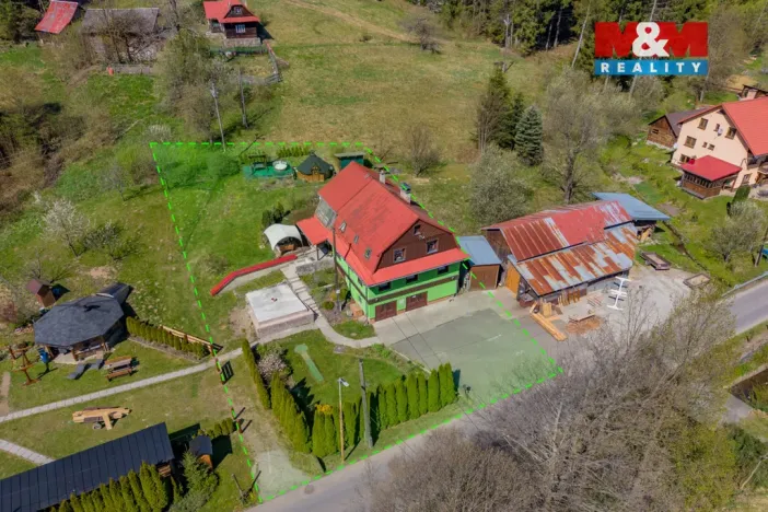 Prodej rodinného domu, Velké Karlovice, 180 m2